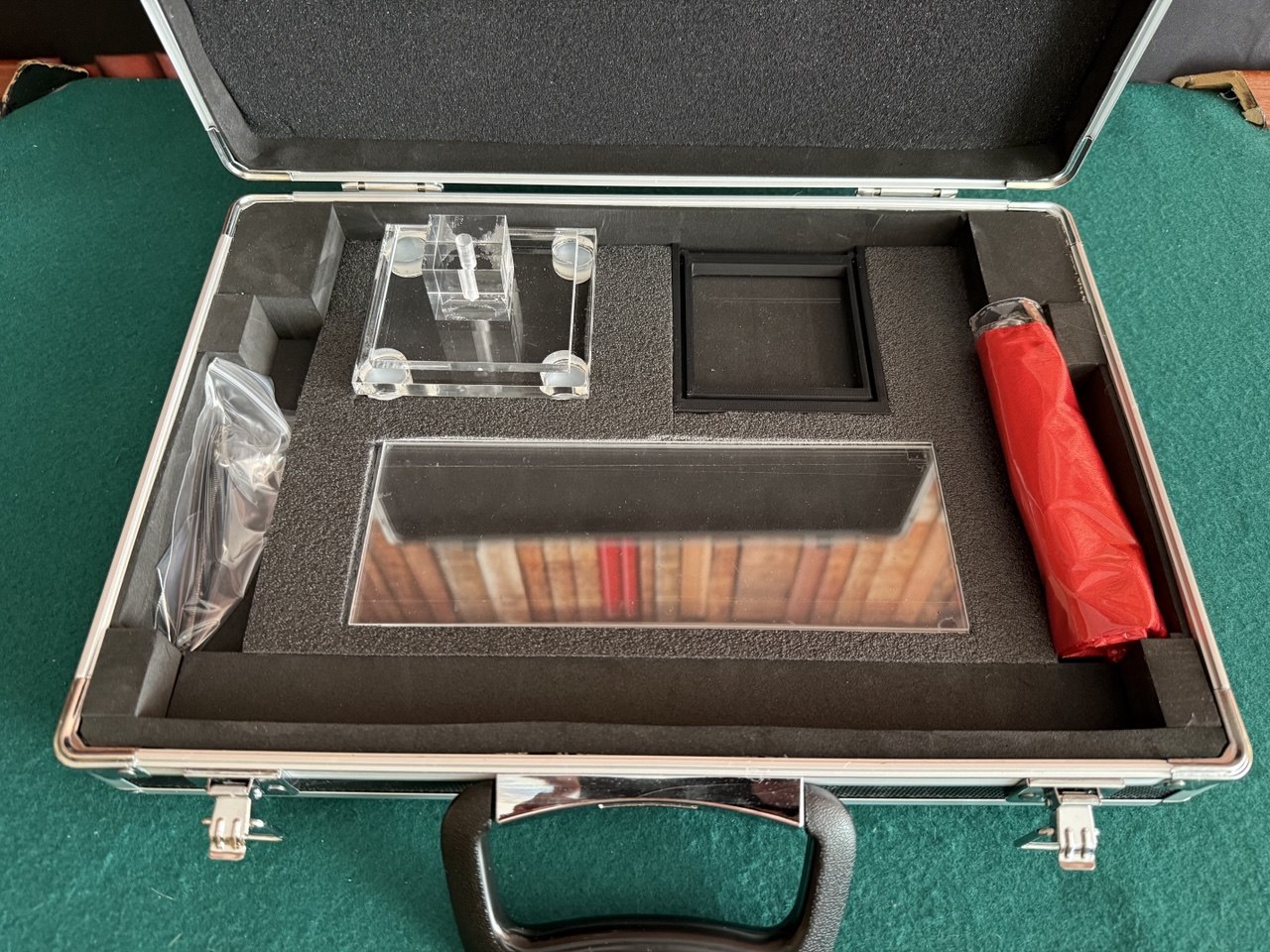 Deluxe hard case
